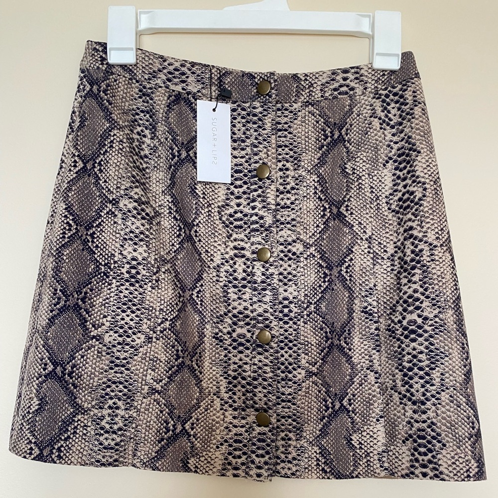 Sugar and lips skirt brand new